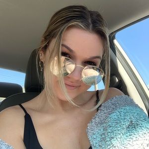 Meet your Posher, Ashlyn